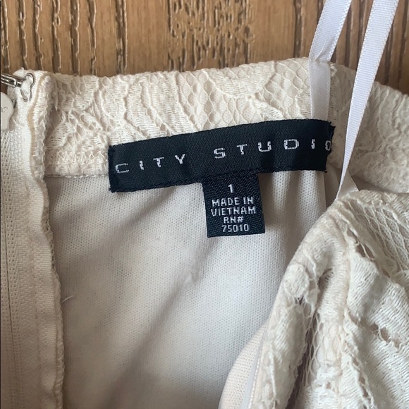 Strapless dress - Picture 2 of 4